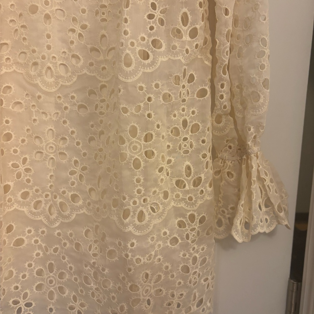 H&M Cream Eyelet Lace dress - Picture 3 of 7
